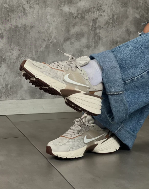 Nike V2k