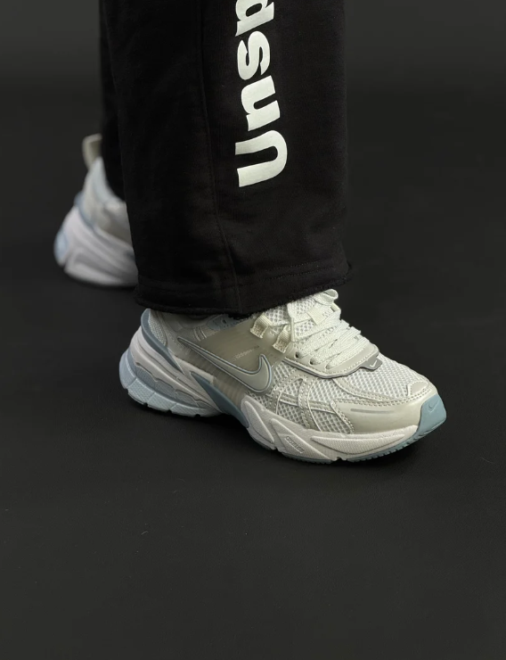 Nike V2k