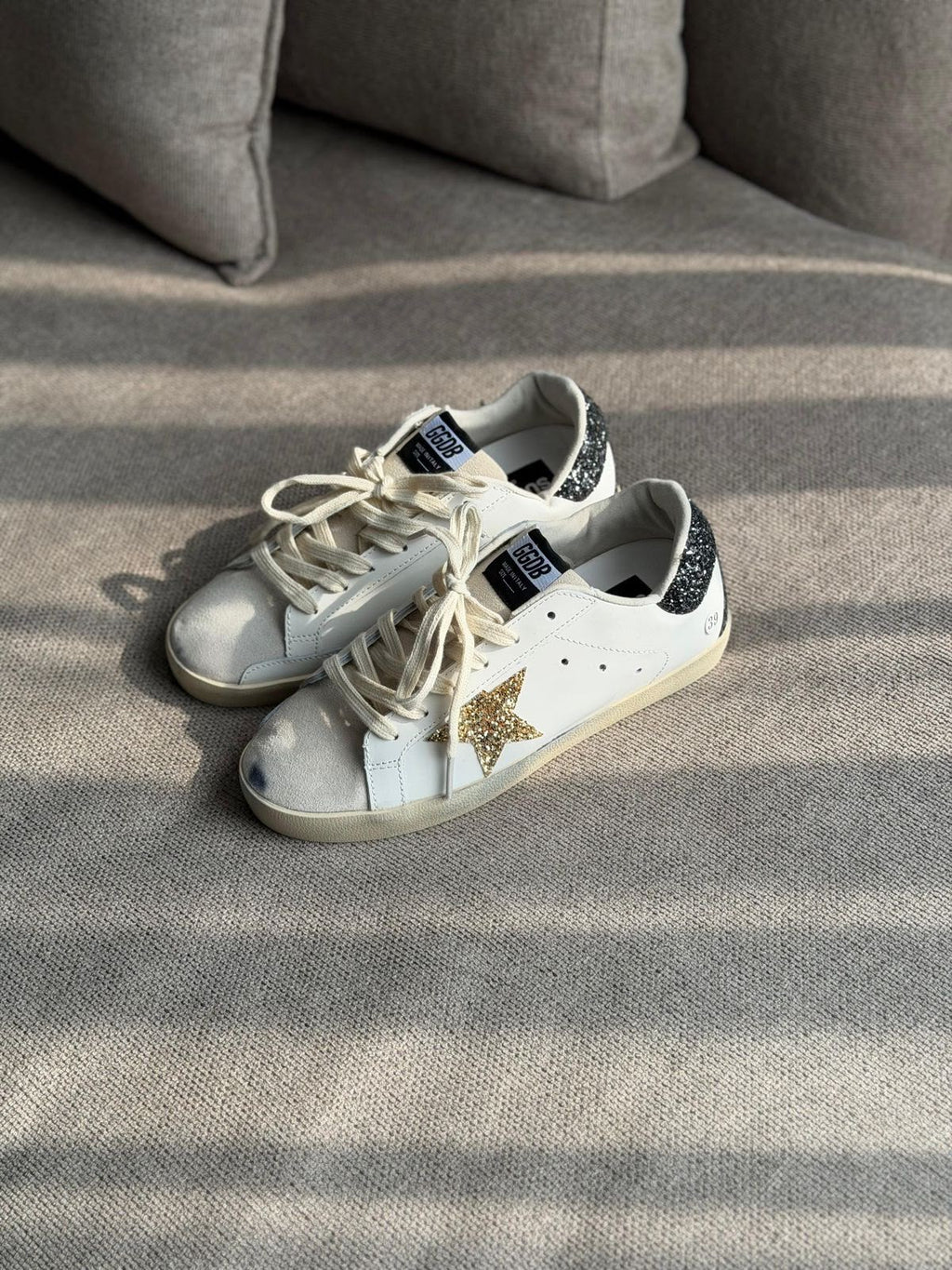 GOLDEN GOOSE
