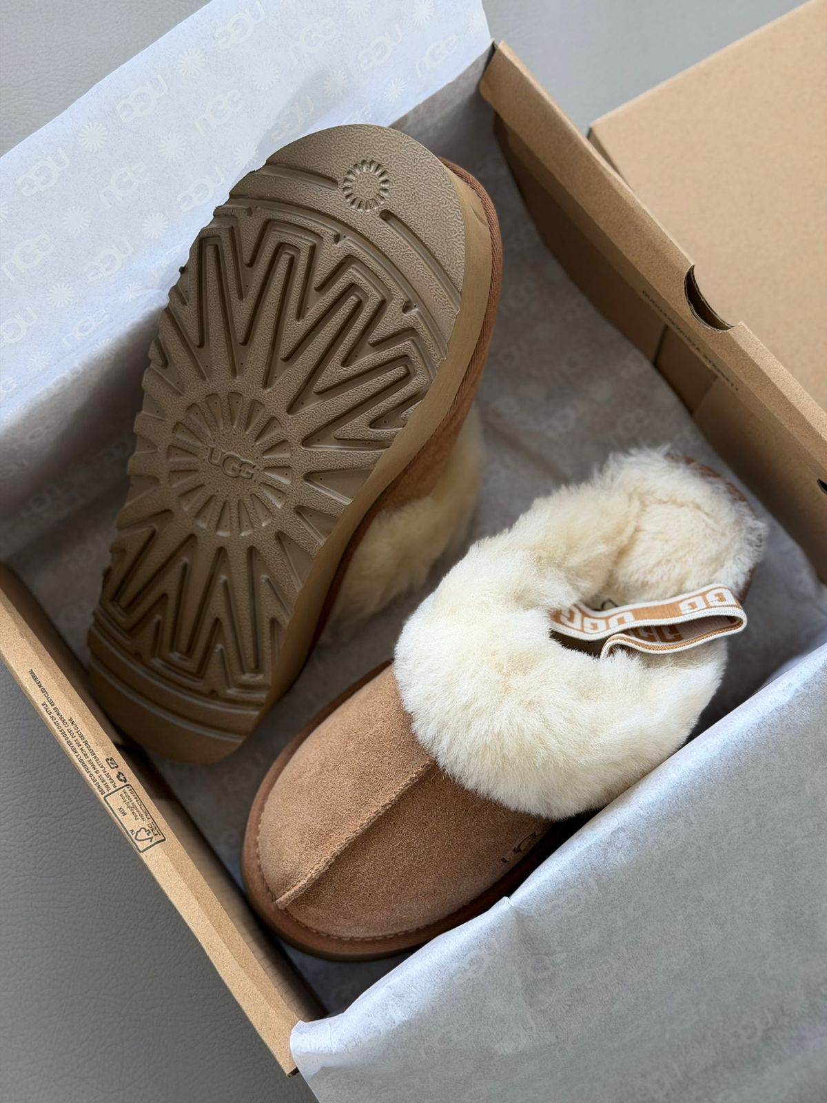 UGG