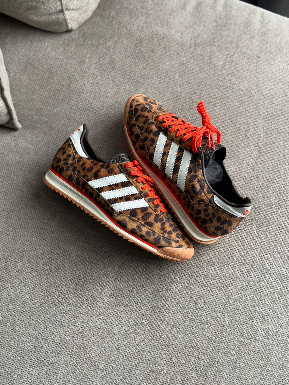 Adidas SL