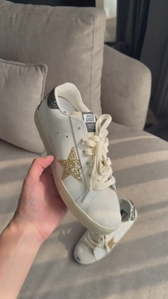 GOLDEN GOOSE